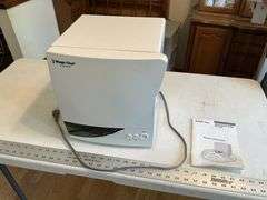 Magic Chef microwave oven