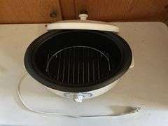Slow cooker