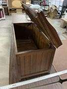 Outdoor storage box