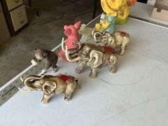 Figurines