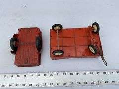Vintage Tru Scale trailer and Allis Chalmers