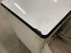 Enamel top metal cabinet