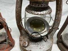 Lanterns-1 globe broken