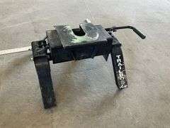 15k Trail boss fifth wheel hitch