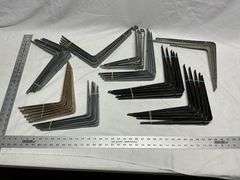 Shelving brackets