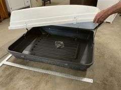 Cargo carrier