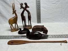 Carved wood animals, ducks, etc