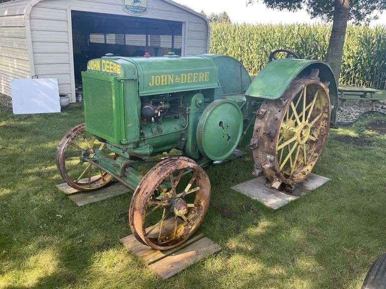 1929 John Deere D tractor