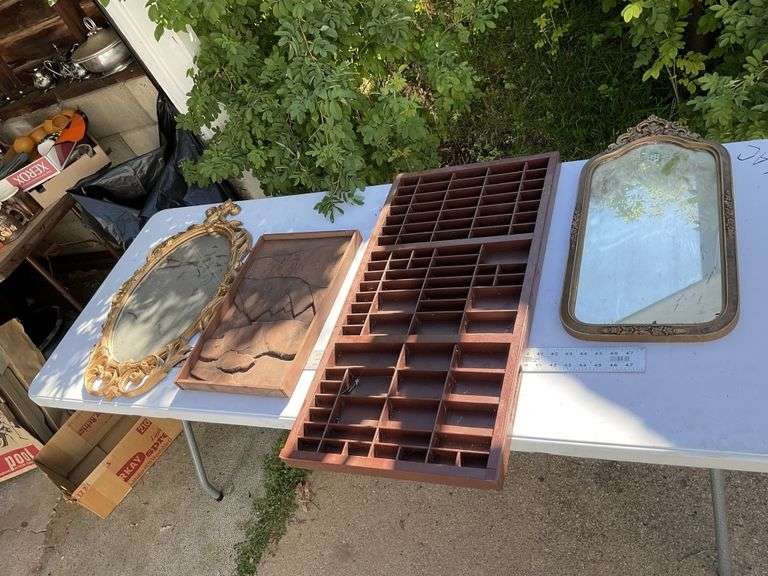Printers tray, mirrors and wall hanging