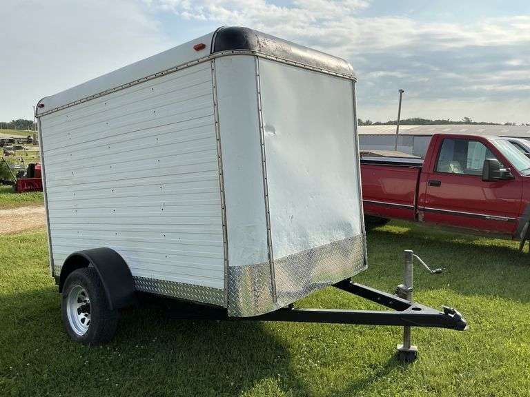 5' x 8' enclosed trailer