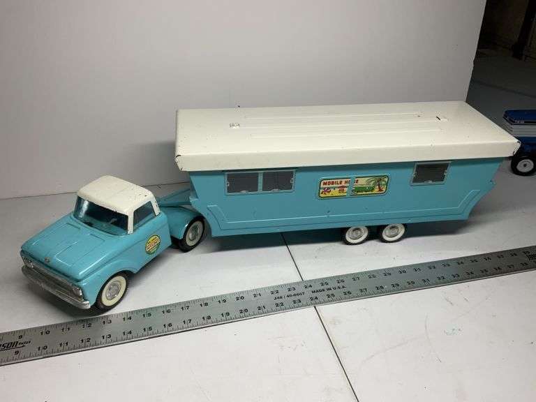 Nylint Ford truck and camper, No. 6600, missing