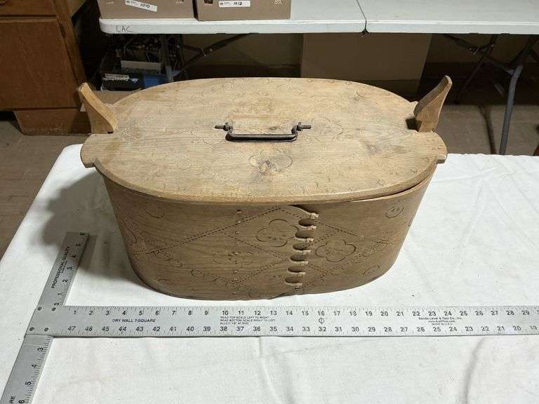 Picnic basket