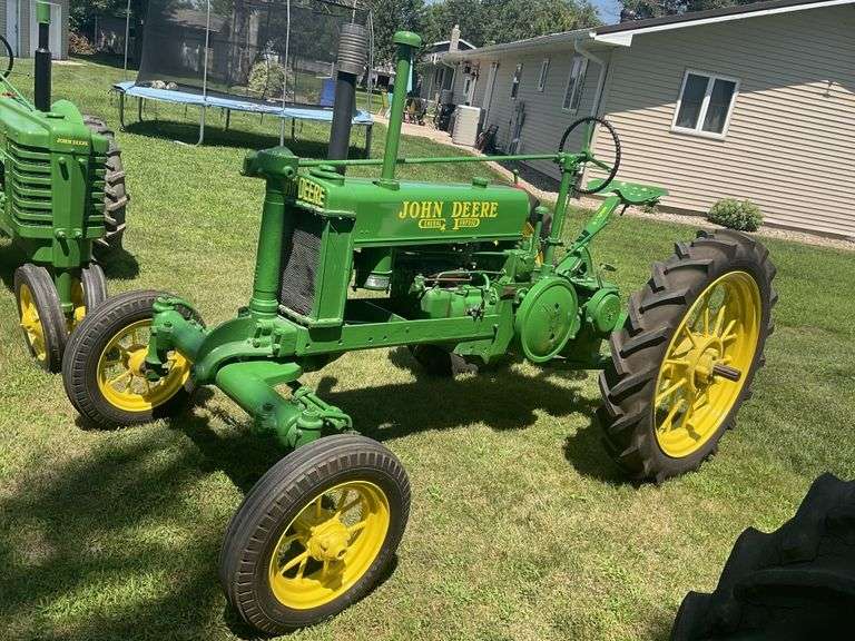 1935 John Deere BW tractor