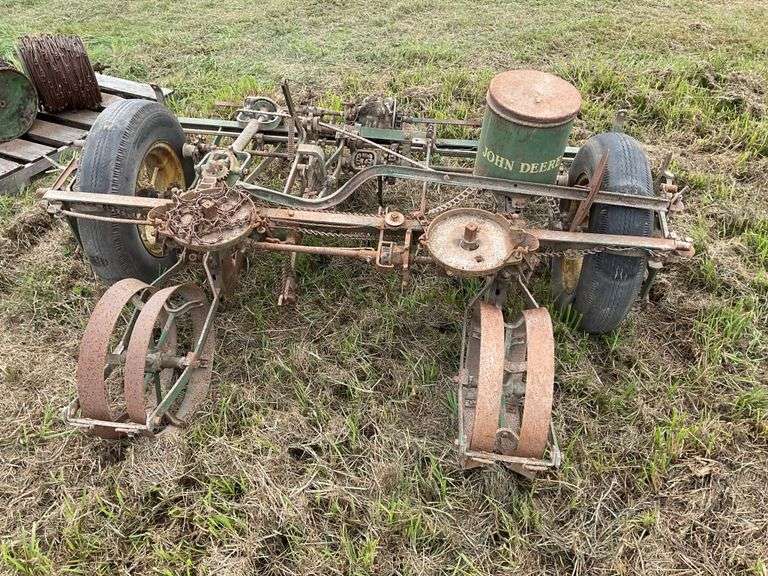 John Deere 260 planter frame.