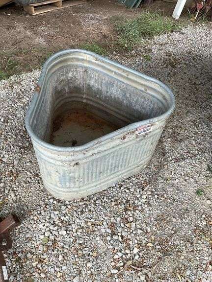 Galvanized stock tank