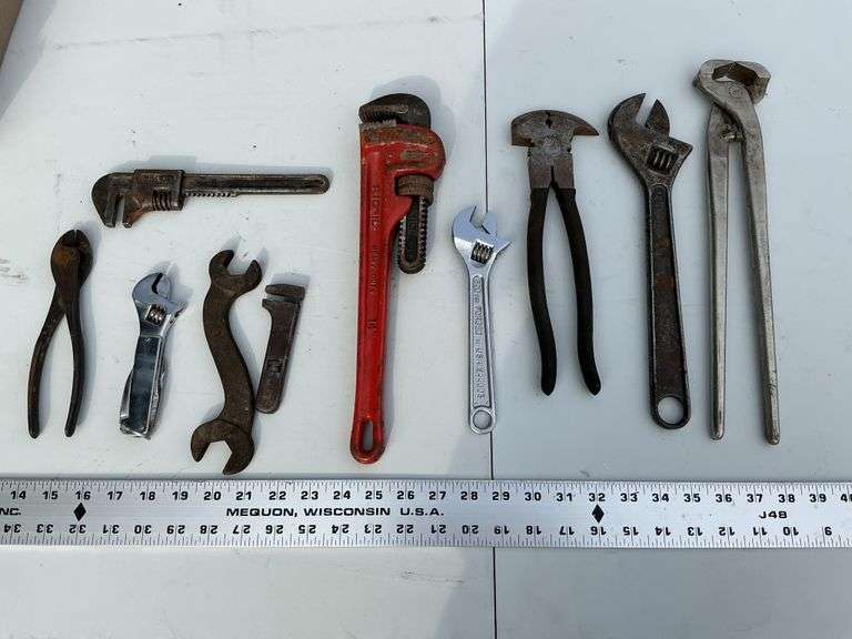 Ridgid pipe wrench/Ford wrench/adjustable wrenches