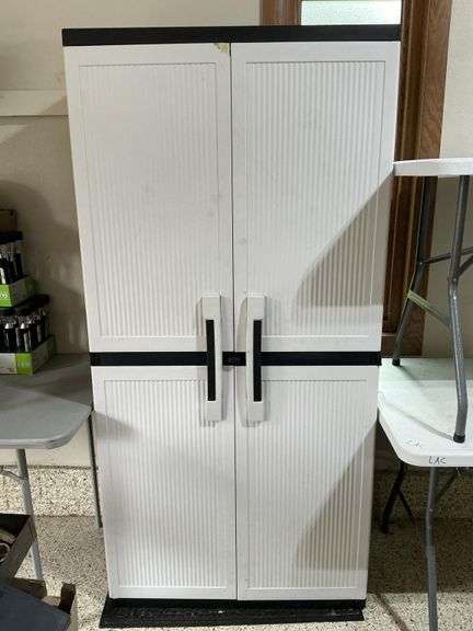 36 x 18 x 6' plastic storage cupboard