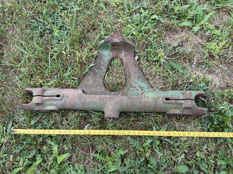 John Deere wide front bracket