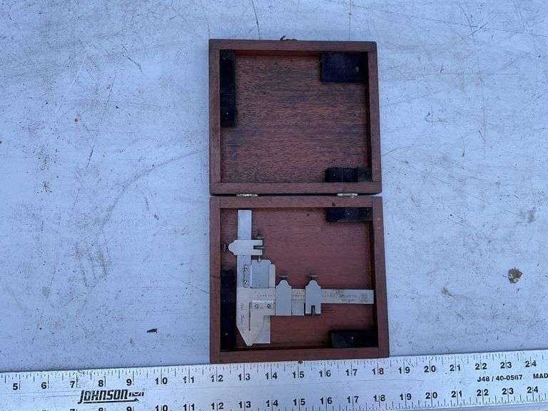 Brown& Sharpe gear tooth caliper - Legacy Auction Company