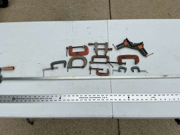 Bar clamp, C clamps and corner clamp