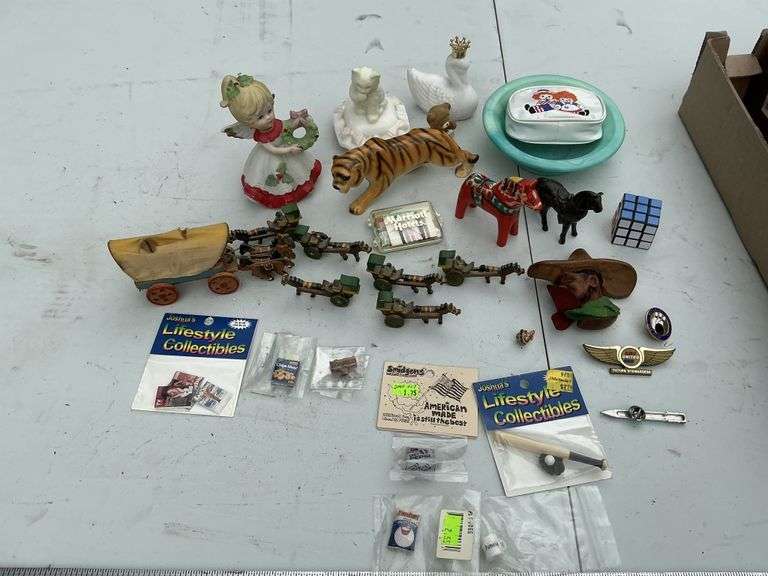 Figurines, miscellaneous collectibles, etc