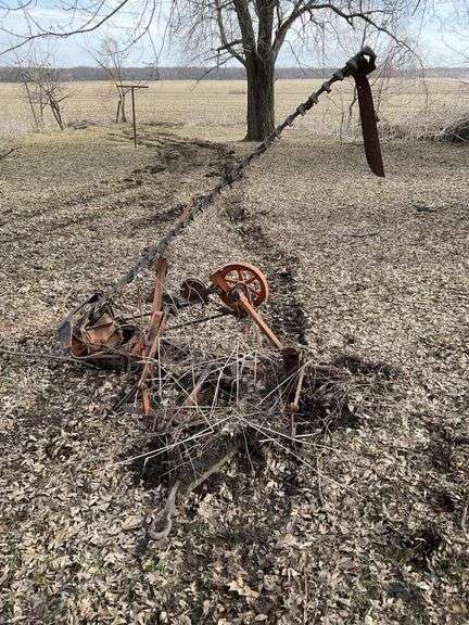 Allis-Chalmers 7’ sickle bar mower
