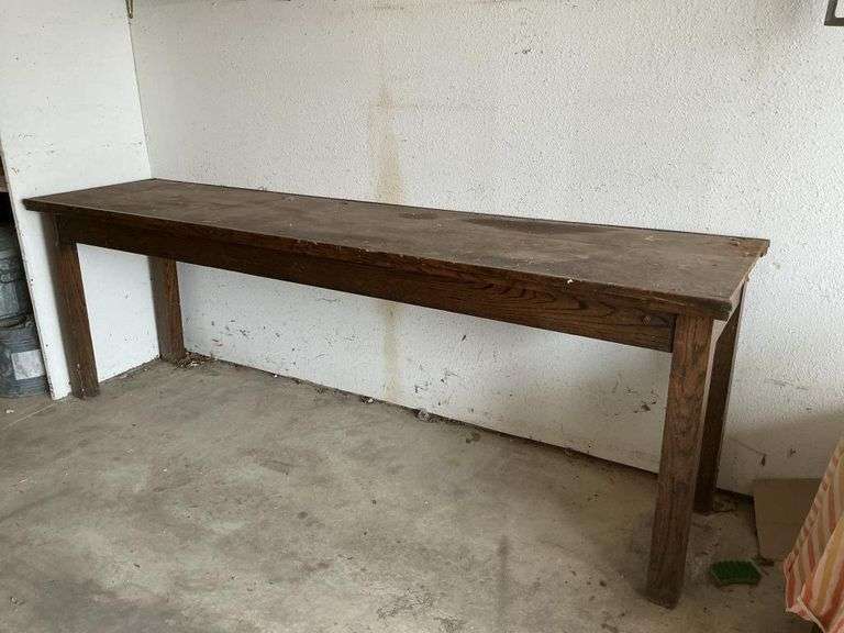 Table 8' x 24" x 32"