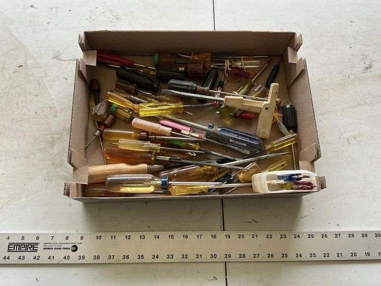 Assorted screwdrivers