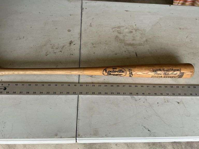 Louisville Slugger Babe Ruth bat