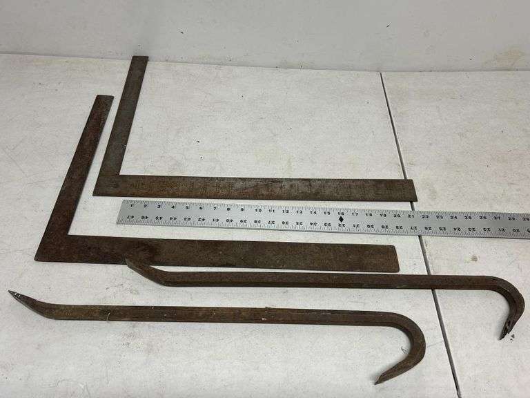 T-squares/crowbars