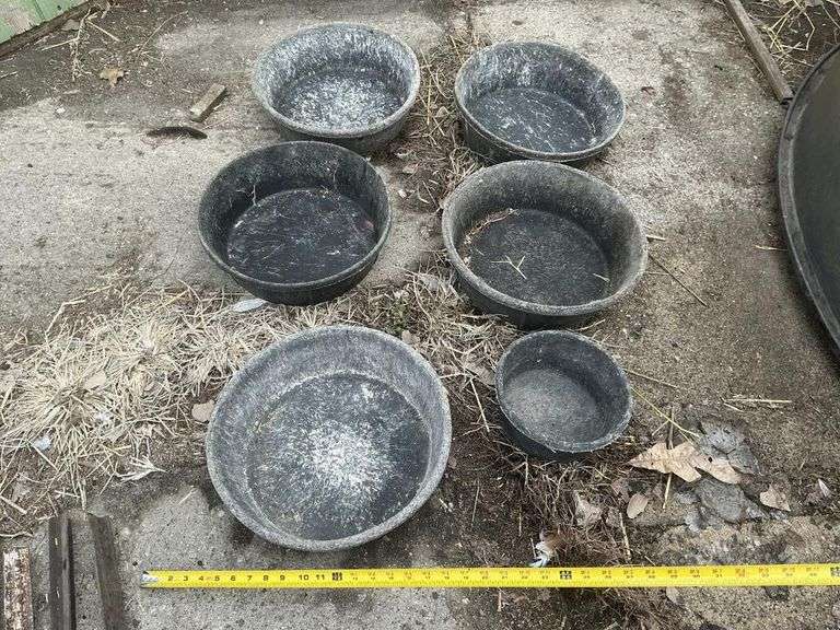 (6) Rubber feed pans