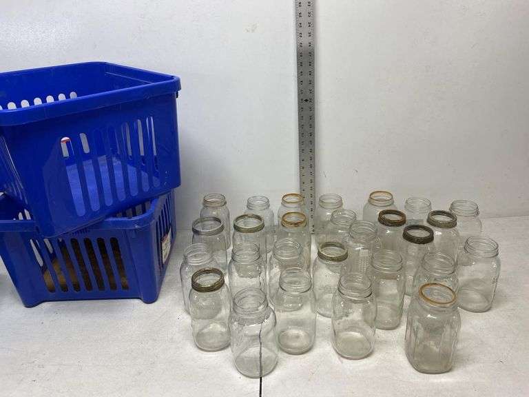 AssortedQuart jars