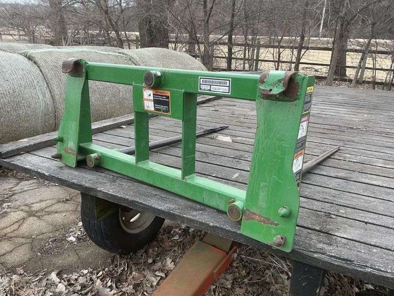 Frontier bale spear loader attachment