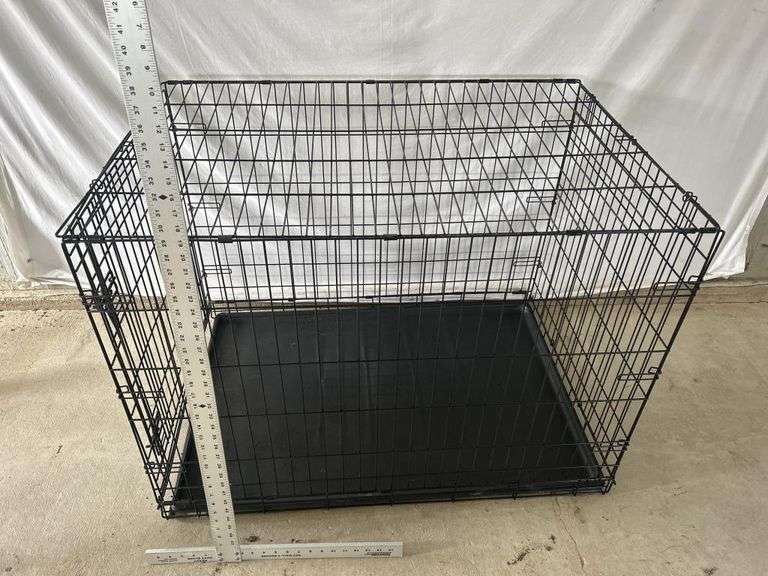 Collapsible dog kennel