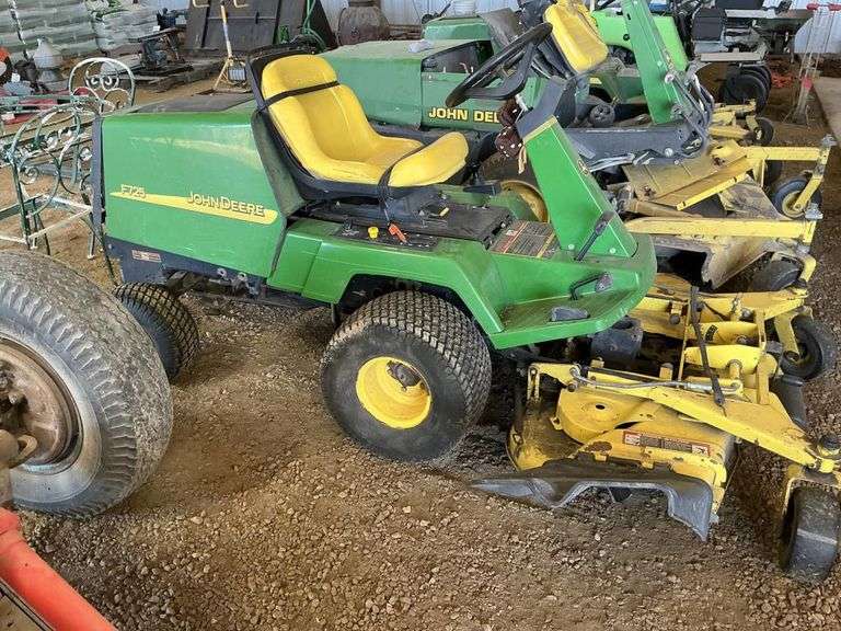 John Deere F725 lawnmower with 54" deck
