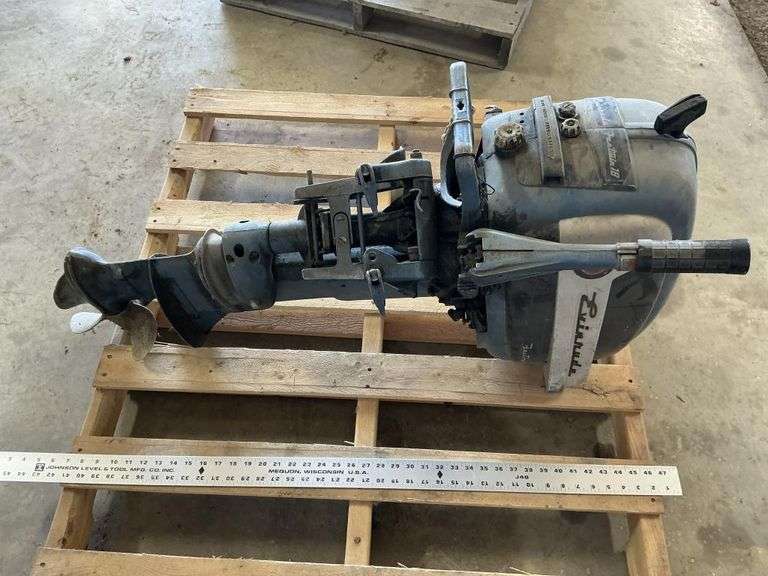 Evinrude Fast twin 18 boat motor