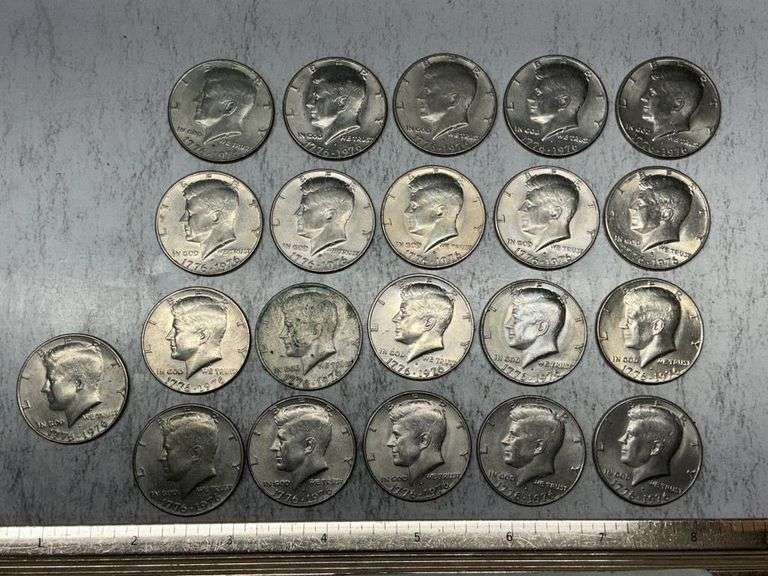 21- 1976 Kennedy bicentennial half dollars