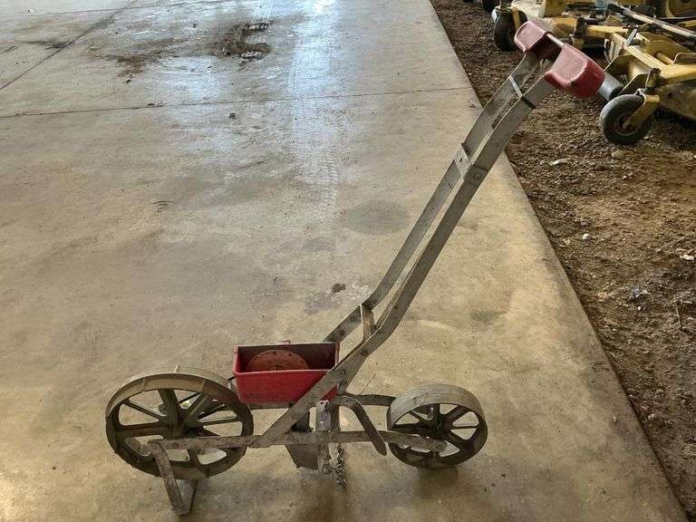 Seeder