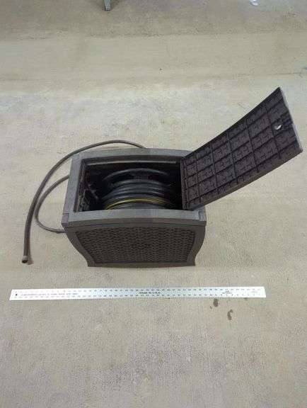 Hose reel with hose