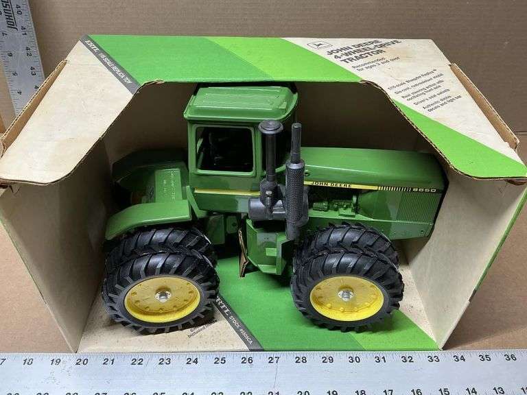 John Deere 8650 4-W-D tractor