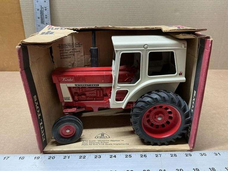 International Farmall 1066 tractor with cab