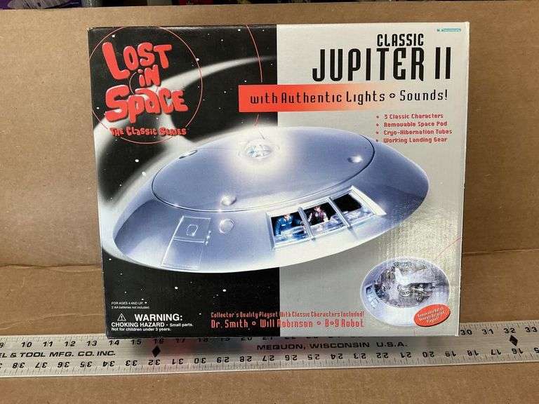 Lost in Space Jupiter II
