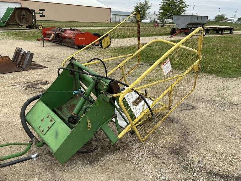 John Deere hay kicker