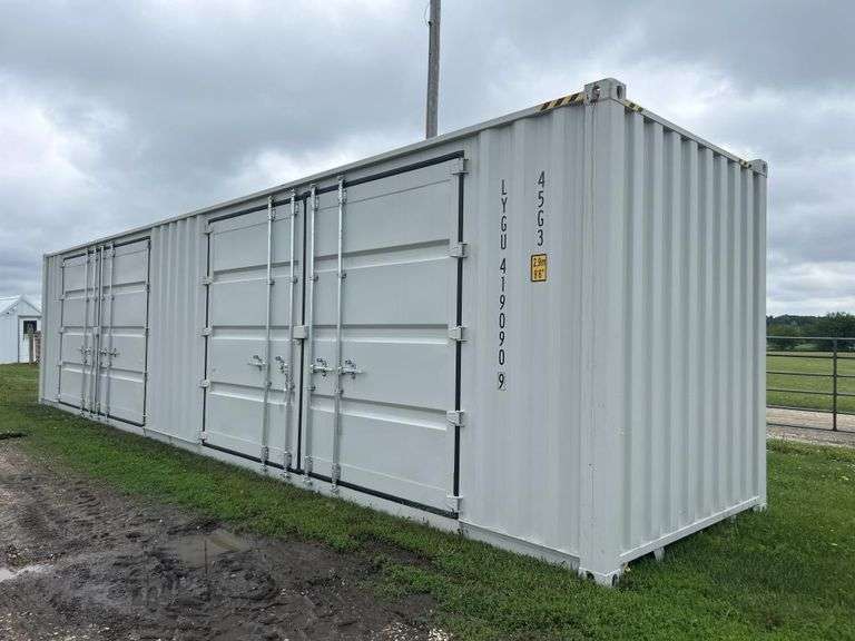 40’ shipping container
