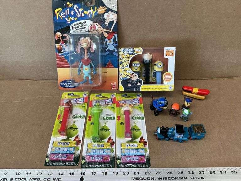 Grinch Pez dispensers, Minion PEZ dispensers, Ren