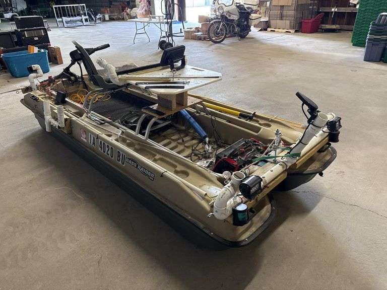 2021 pelican 10E Bass raider