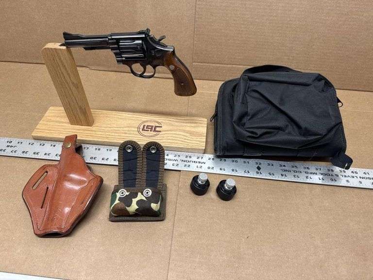.32 S&W revolver