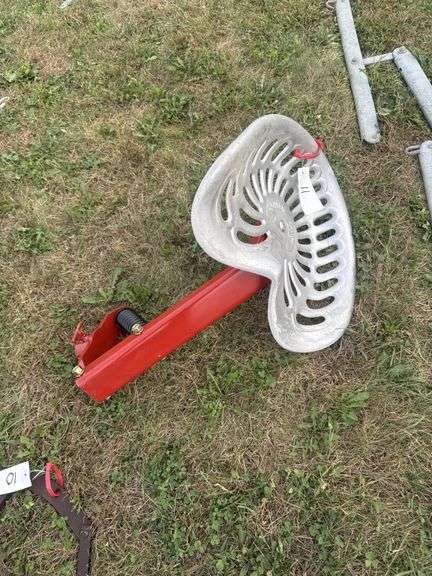 Forecart Seat
