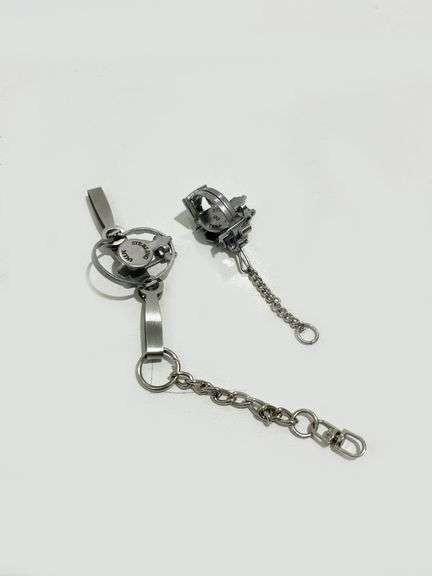 1” diameter foot traps