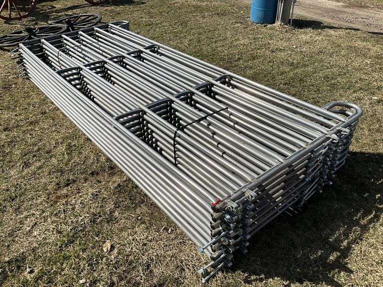 round pen w/5' bow gate